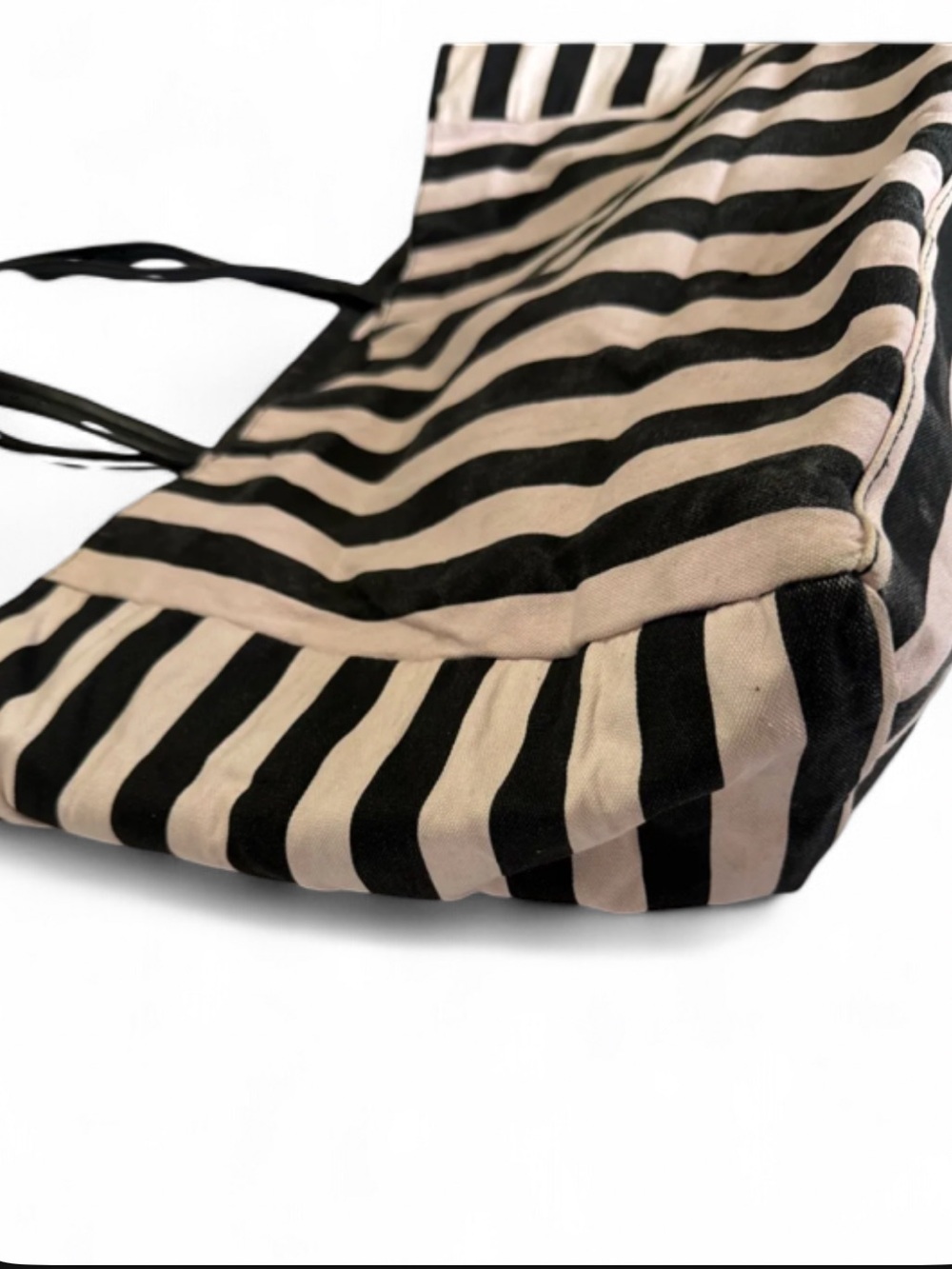 Victoria’s Secret Pink and Black Striped Tote with Matching Pink Pouch - Picture 5 of 7